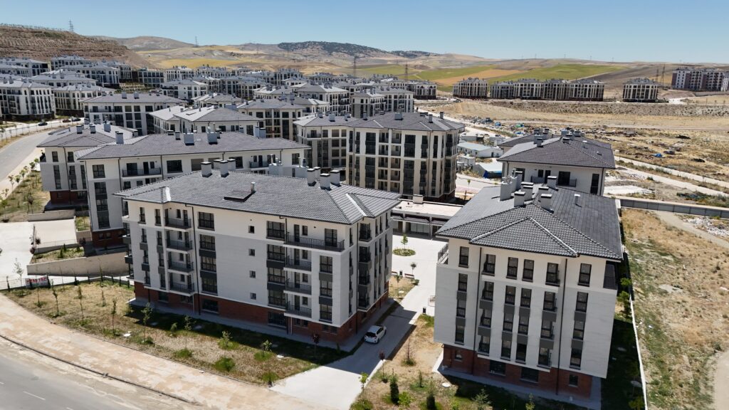 Ankara gayrimenkul drone çekimi ile satılık ve kiralık mülklerinizi havadan profesyonelce tanıtın. İlanlarda fark yaratın, satış sürecini hızlandırın.